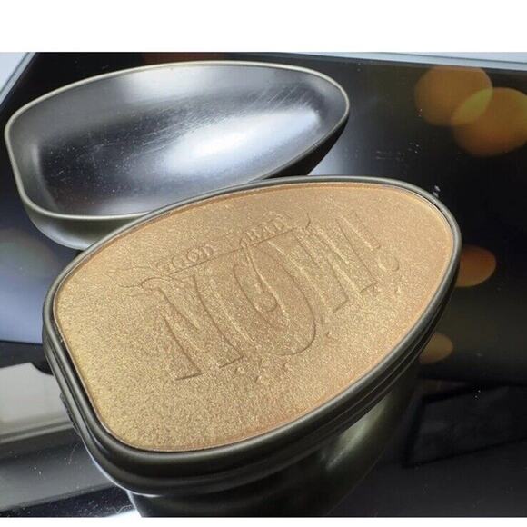 Revolution x Willy Wonka I Want It Now Golden Egg Highlighter Veruca‎ Salt New - Picture 2 of 3